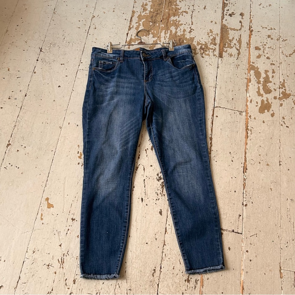 Kut from the Kloth Raw Hem Cropped Straight Leg Jeans